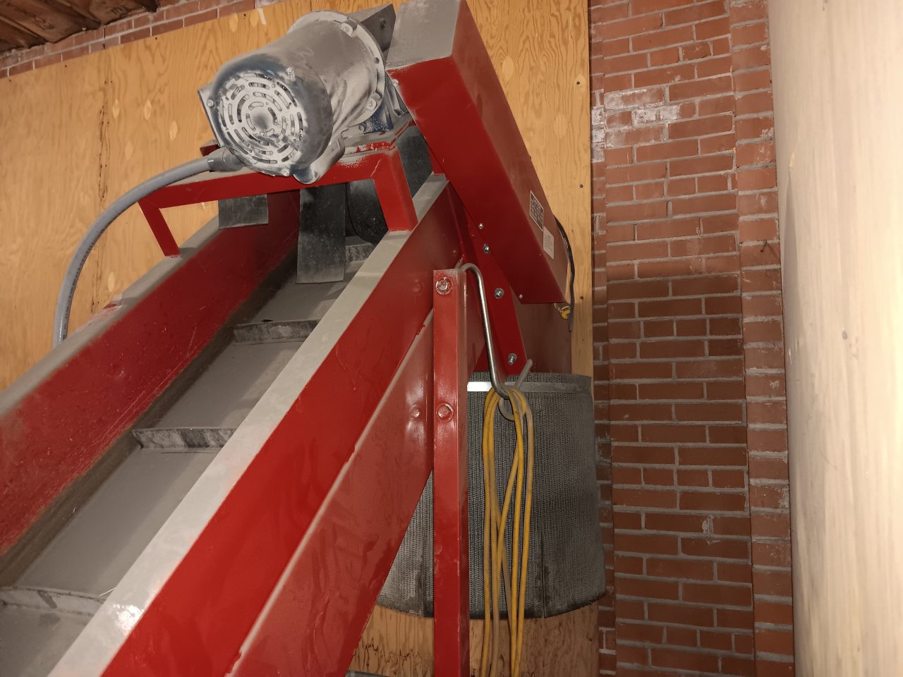 Glass crusher